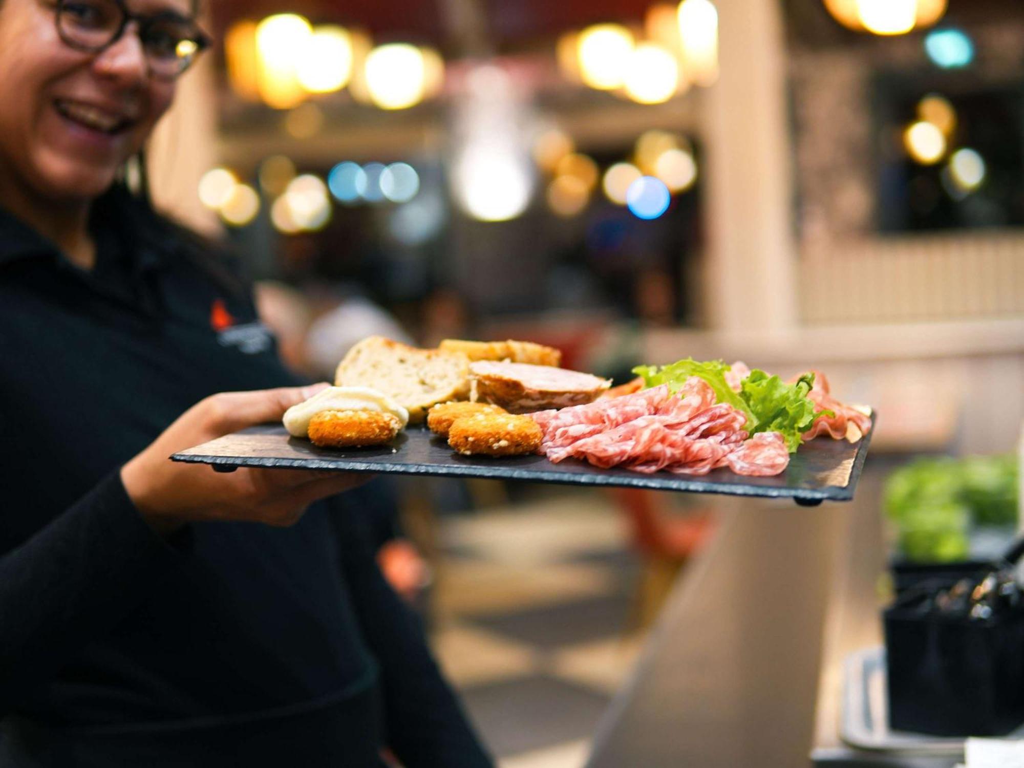 Ibis Caen Porte De Bretagne Bretteville-sur-Odon 외부 사진